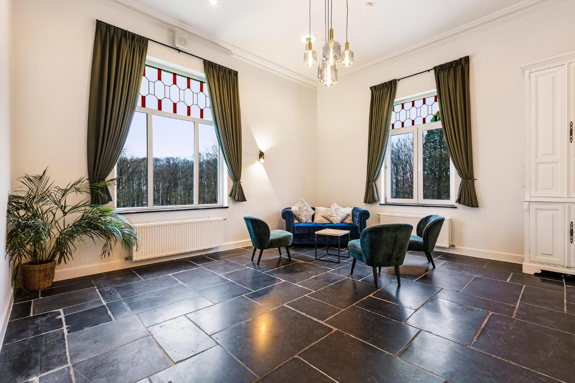 Villa Wijnkasteel Haksberg Tielt Exterior foto